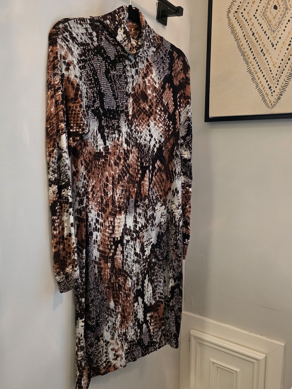 Snake Print Long Sleeve Shift Dress - Brown & Black